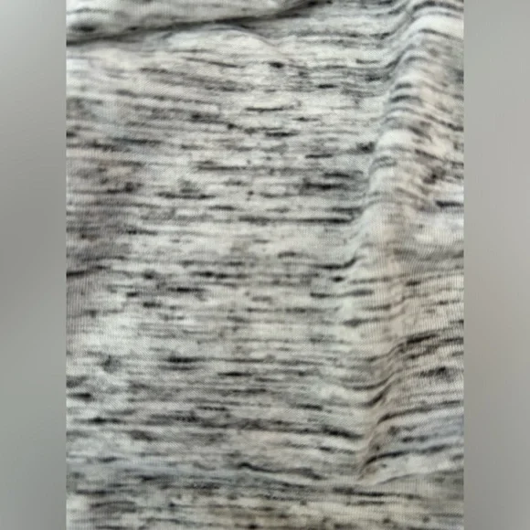 Wendy Bellissimo Heather Grey Ruched Racerback Maternity Tank size Small - Picture 6 of 9